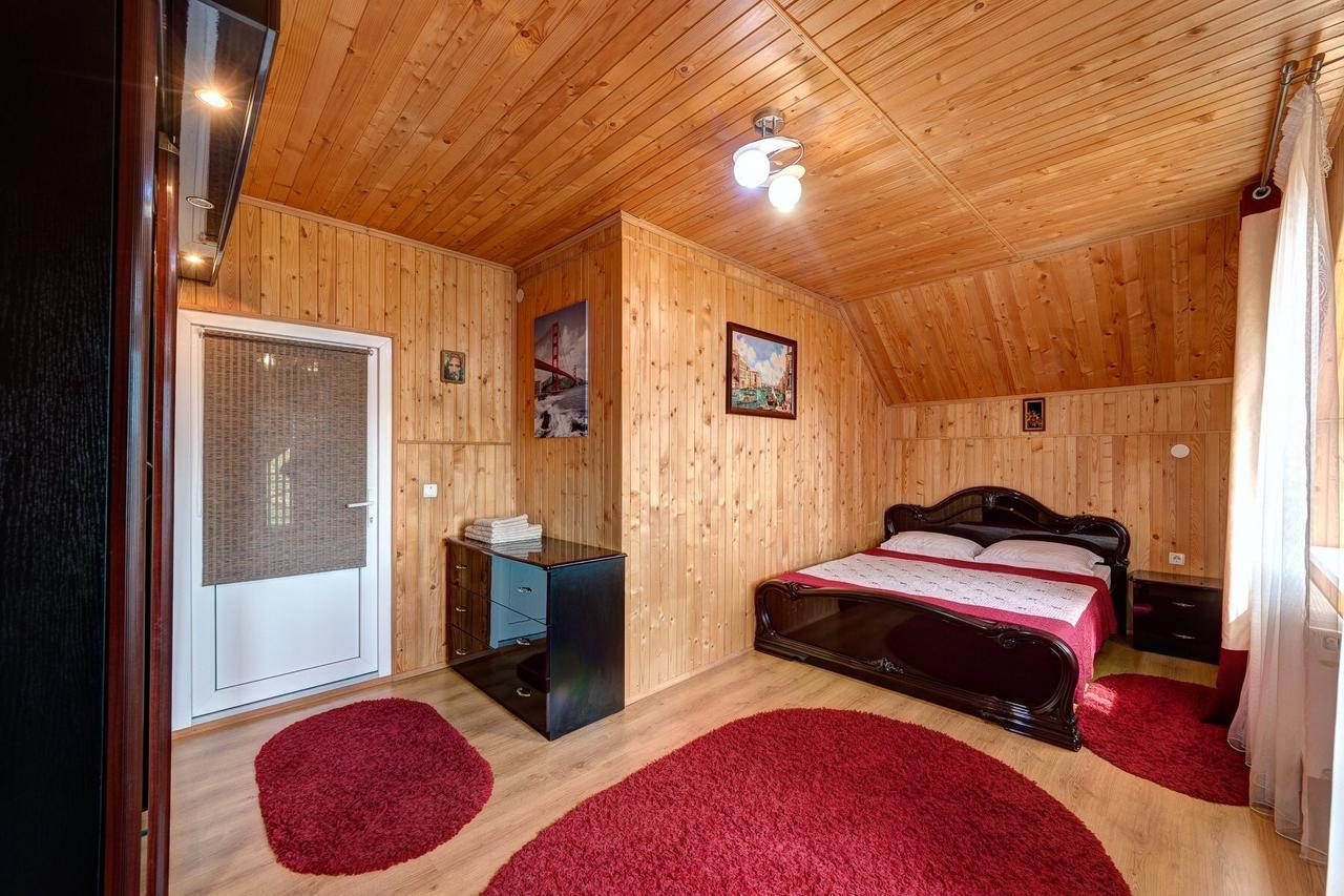 Guest House Velet Bukovel Exterior foto
